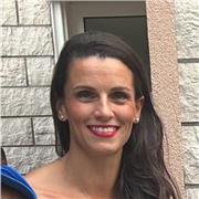 Profesora de fitness para clases individuales o para grupos